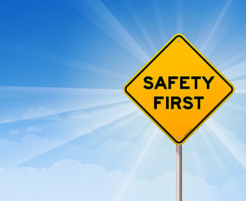 EPS 해외이미지 일러스트 경고 안전 사람없음 야외 파란색 노란색 정보 흰색 도움 표지판 메시지 보호 위험 도로표지판 보안 조심 내추럴 카피스페이스 해외202004 해외일러스트 도로 컬러 컨셉 알림판 공백 파일형식 벡터 이미지허브