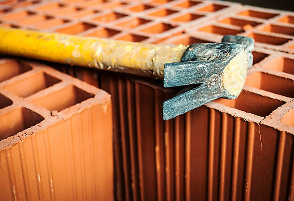 포토 JPG 해외이미지 산업 벽 백그라운드 컨셉 벽돌 주택 사람없음 건물 빨간색 쌓기 블록 건설현장 기구 공구 업무 도자기 구멍 망치 묘사 오브젝트 질감 점토 공학 개발 고립 고체 엘리먼트 해외202004 해외포토 건축물 교육 컬러 모션 건설업 도구 작업 파일형식 이미지허브