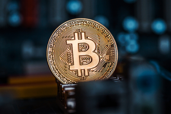 포토 JPG 해외이미지 비즈니스 사람없음 경제 디지털 동전 네트워크 시장 암호 발굴 심볼 투자 전자상거래 가상화폐 해외202004 해외포토 돈 파일형식 이미지허브