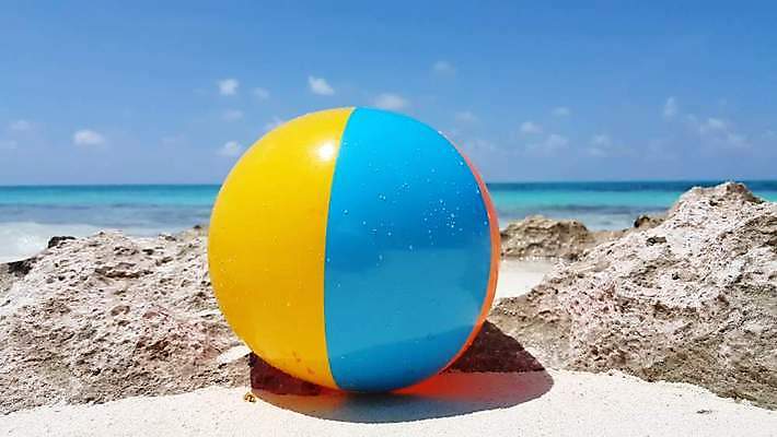 포토 JPG 해외이미지 어린이 모래 스포츠 바다 섬 여행 백그라운드 공 자연 놀이 하늘 휴가 휴식 따뜻함 풍경 사람없음 야외 물 여름 파란색 모래사장 장난감 태양 평화 맑음 흰색 던지기 석호 몰디브 이국적 터키석 파라다이스 수평선 해외202004 해외포토 자연요소 계절 아시아 컬러 컨셉 모션 날씨 사람 보석 생태계 파일형식 이미지허브