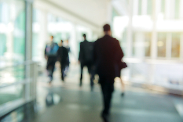 포토 JPG 해외이미지 직업 남자 이동 회사 비즈니스 건축양식 사업가 난간 모션 바닥 사람 정장 성인 사람없음 사무실 반사 걷기 흰색 업무 비즈니스맨 비즈니스우먼 복도 소프트포커스 종업원 동료 경영 고용 블러 해외202004 해외포토 옷 여자 건축 컬러 컨셉 관계 촬영기법 구직 작업 직장인 채용 파일형식 이미지허브