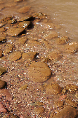 포토 JPG 해외이미지 호수 백그라운드 패턴 사람없음 물 강 조약돌 개울 매끈함 암초 흙더미 지질학 해외202004 해외포토 자연요소 교육 무늬 흙 돌_바위 감각 파일형식 더미 이미지허브