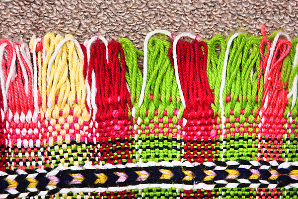 포토 JPG 해외이미지 디자인 분홍색 가구 백그라운드 패턴 바닥 사람없음 내부 장식 빨간색 초록색 컬러풀 노란색 카펫 활발 방 흰색 실 가장자리 묘사 기념품 부드러움 짜임 양모 해외202004 해외포토 컬러 생활용품 컨셉 무늬 직물 감각 둘레 오브젝트 파일형식 이미지허브