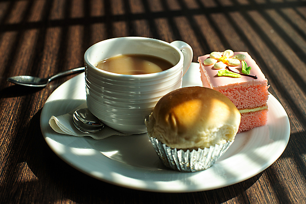 포토 JPG 해외이미지 커피 음료 음식 아침 건강 사람없음 장식 컵 갈색 쌓기 상점 검은색 어둠 거품 카페 머그컵 흰색 신선 뜨거움 액체 닫기 맛 아침식사 정상 설탕 아로마 향 카페테리아 에스프레소 코코아 내추럴 고립 단절 라떼 백자 옛날 카페인 필터 스타일 해외202004 해외포토 주간 식기 컬러 컨셉 모션 식사 도자기 파일형식 이미지허브