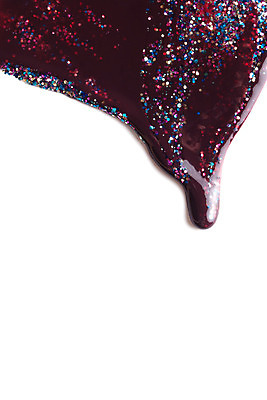 포토 JPG 해외이미지 디자인 백그라운드 사람없음 금속 페인트 화장품 못 점 액체 체리 떨어짐 손톱관리 광택 쏟아짐 고립 자취 해외202004 해외포토 컨셉 과일 모션 재질 뷰티 공구 네일아트 파일형식 이미지허브