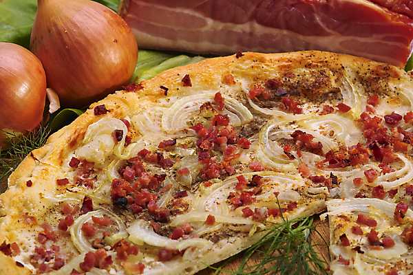 포토 JPG 해외이미지 양파 사람없음 노란색 프랑스 신선 굽기 서식 베이컨 층 사방 해외202004 해외포토 유럽 컬러 채소 돼지고기 구이 파일형식 이미지허브