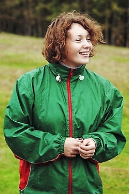 포토 JPG 해외이미지 백인 여자 바람 날씨 한명 초록색 어둠 침묵 벨트 던지기 계획 공항 헬멧 위험 속도 섬광 지원 해외202004 해외포토 자연요소 서양인 1 잡화 컬러 컨셉 교통시설 모션 사람 소리 보호장비 파일형식 이미지허브