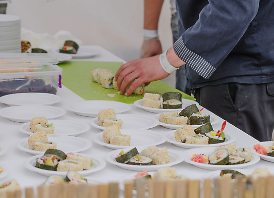 포토 JPG 해외이미지 접시 열매 음식 조각 백그라운드 신체 과일 부분 밥 디저트 치즈 실내 요리 동양인 사람없음 내부 빨간색 케이크 초콜릿 일본 식사 어둠 초밥 신선 우아함 달콤 맛 자르기 굽기 먹기 크림 속도 산딸기 부드러움 연어 페스츄리 해외202004 해외포토 식물 식기 아시아 빵 컬러 컨셉 모션 유제품 어류 인종 감각 구이 일본음식 파일형식 이미지허브