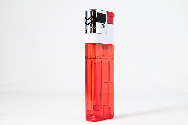 포토 JPG 해외이미지 불 담배 사람없음 빨간색 장비 오브젝트 연료 라이터 고립 화상 해외202004 해외포토 자연요소 컬러 상처 파일형식 이미지허브