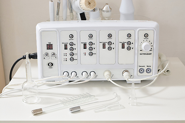 포토 JPG 해외이미지 직업 비즈니스 건강 병원 사람없음 치료 뷰티 약 상점 스파 기계 화장품 장비 의사 기구 공구 마사지 센터 미용사 서비스 피부관리 시스템 테라피 돌봄 리프팅 위생관리 하드웨어 해외202004 해외포토 의학 모션 관리 컴퓨터 의료진 도구 파일형식 이미지허브