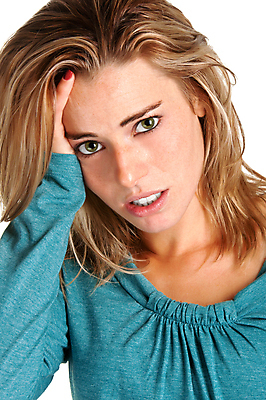 포토 JPG 해외이미지 학생 여자 얼굴 스트레스 건강 피곤 한명 알약 머리 고통 환자 열 질병 불안 고민 걱정 두통 문제 고립 돌봄 불면증 어려움 우울증 진통제 트러블 편두통 해외202004 해외포토 1 감정 컨셉 의학 모션 사람 신체부위 약 파일형식 이미지허브