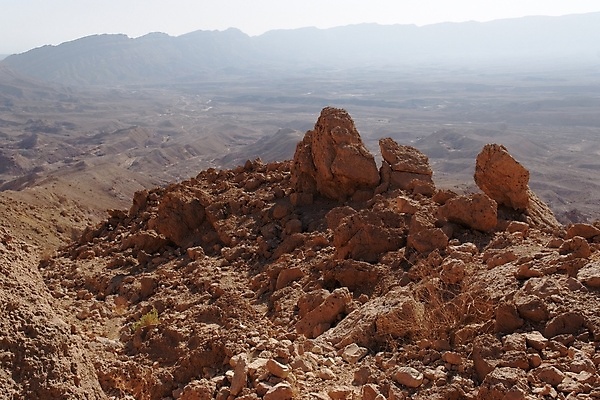 포토 JPG 해외이미지 모래 벽 여행 중동 자국 자연 하늘 산 풍경 사람없음 야외 빨간색 여름 파란색 컬러풀 갈색 노란색 골짜기 절벽 하이킹 사막 안개 바위 황무지 가장자리 작음 모래언덕 언덕 부식 그림 산등성이 날카로움 분화구 사암 슬로프 흙더미 이스라엘 해외202004 해외포토 계절 나라 컬러 레저 날씨 스키장 흙 돌_바위 둘레 크기 생태계 화산 서아시아 파일형식 더미 이미지허브