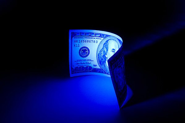 포토 JPG 해외이미지 디자인 종이 백그라운드 컨셉 돈 비즈니스 성공 미술 사람없음 파란색 빛 숫자 달러 어둠 놀람 꿈 저축 행운 재산 야간 큼 심볼 오브젝트 카지노 투자 상업 결제 이익 대출 수입 수수료 해외202004 해외포토 자연요소 문자 감정 컬러 문화예술 표정 금융 도박 크기 요금 파일형식 이미지허브