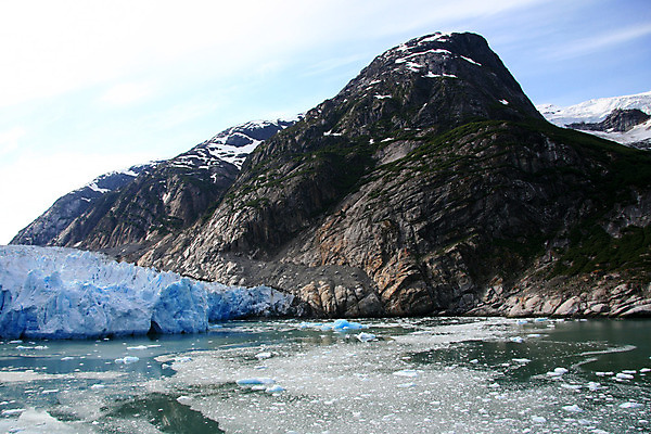 포토 JPG 해외이미지 바다 조각 여행 산 풍경 사람없음 물 냉동 얼음 미국 추위 만 황무지 크루즈 북극 빙하 태평양 빙산 북쪽 팔 알래스카 서쪽 울퉁불퉁 절정 주입구 해외202004 해외포토 자연요소 북아메리카 배_교통 신체부위 극지방 방향 파일형식 이미지허브