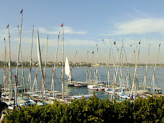 포토 JPG 해외이미지 실루엣 여행 요트 오렌지 교통시설 아프리카 하늘 항해 파노라마 이집트 풍경 사람없음 야외 강 태양 일출 항구 일몰 새벽 사막 도시 보트 강가 크루즈 함선 모터보트 북쪽 타운 모터 해외202004 해외포토 자연요소 나라 교통 배_교통 과일 촬영기법 노을 방향 시설 파일형식 이미지허브