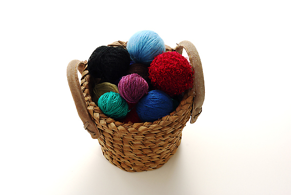 포토 JPG 해외이미지 모양 공 취미 사람없음 빨간색 초록색 파란색 컬러풀 바구니 검은색 흰색 뜨개질 실 작음 가득함 흰배경 실뭉치 편리함 양모 많음 해외202004 해외포토 컬러 백그라운드 컨셉 직물 크기 파일형식 이미지허브