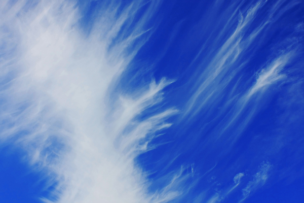 포토 JPG 해외이미지 구름 계절 백그라운드 자연 하늘 바람 날씨 풍경 사람없음 야외 가로 여름 파란색 빛 우주 환경 침묵 활발 자유 흰색 장면 솜털 해외202004 해외포토 자연요소 컬러 컨셉 소리 생태계 파일형식 이미지허브