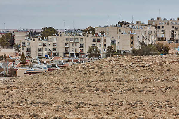 포토 JPG 해외이미지 전통 여행 건축양식 하늘 거리 주택 맥주 안테나 파노라마 풍경 사람없음 야외 건물 가로 파란색 햇빛 태양 마을 사막 시골 도시 중앙 큼 지역 타운 동쪽 남쪽 옛날 이스라엘 수평선 해외202004 해외포토 자연요소 건축물 건축 컬러 통신 주류 촬영기법 크기 방향 서아시아 파일형식 이미지허브
