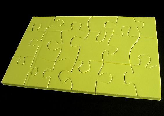 포토 JPG 해외이미지 모양 조각 놀이 사람없음 장난감 노란색 게임 퍼즐 자르기 치수 질서 오리엔테이션 해외202004 해외포토 컬러 모션 예절 파일형식 이미지허브