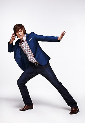 포토 JPG 스튜디오촬영 전신 서양인 외국인 백인 해외기획촬영 패션 남자 2013년태국 비즈니스 모션 실내 한명 서기 들기 사람 20대 성인 캐주얼 스마트폰 비즈니스맨 통화 남자만 남자한명만 성인남자만 청년만 청년남자만 청년남자한명만 성인한명만 성인남자한명만 성인만 국내포토 1 옷 인종 청년 내부 핸드폰 스마트기기 직장인 파일형식