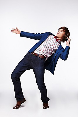 포토 JPG 스튜디오촬영 전신 서양인 외국인 백인 해외기획촬영 패션 남자 2013년태국 비즈니스 모션 실내 한명 서기 들기 사람 20대 성인 캐주얼 스마트폰 비즈니스맨 통화 남자만 남자한명만 성인남자만 청년만 청년남자만 청년남자한명만 성인한명만 성인남자한명만 성인만 국내포토 1 옷 인종 청년 내부 핸드폰 스마트기기 직장인 파일형식