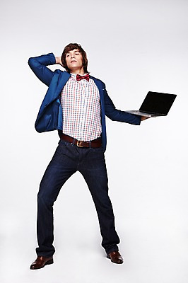 포토 JPG 스튜디오촬영 전신 서양인 외국인 백인 해외기획촬영 패션 남자 2013년태국 비즈니스 모션 실내 한명 서기 들기 사람 20대 성인 앞모습 캐주얼 노트북 비즈니스맨 남자만 남자한명만 성인남자만 청년만 청년남자만 청년남자한명만 성인한명만 성인남자한명만 성인만 국내포토 1 옷 뷰포인트 인종 청년 내부 전자제품 직장인 파일형식