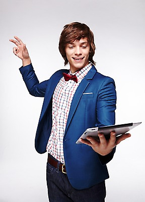 포토 JPG 스튜디오촬영 서양인 외국인 백인 해외기획촬영 패션 남자 2013년태국 비즈니스 모션 실내 한명 웃음 들기 사람 손짓 상반신 20대 성인 캐주얼 태블릿 웹서핑 비즈니스맨 남자만 남자한명만 성인남자만 청년만 청년남자만 청년남자한명만 성인한명만 성인남자한명만 성인만 국내포토 1 옷 표정 인종 청년 내부 전자제품 스마트기기 직장인 파일형식