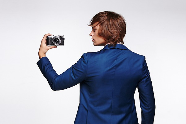 포토 JPG 스튜디오촬영 서양인 외국인 백인 해외기획촬영 패션 남자 2013년태국 비즈니스 모션 실내 한명 들기 사람 상반신 20대 성인 뒷모습 캐주얼 카메라 사진촬영 비즈니스맨 남자만 남자한명만 성인남자만 청년만 청년남자만 청년남자한명만 성인한명만 성인남자한명만 성인만 국내포토 1 옷 뷰포인트 인종 청년 내부 전자제품 촬영 직장인 파일형식