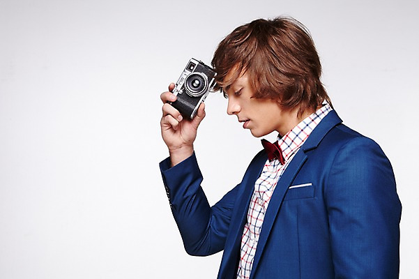 포토 JPG 스튜디오촬영 서양인 외국인 백인 해외기획촬영 패션 남자 2013년태국 비즈니스 모션 실내 한명 들기 사람 상반신 20대 성인 옆모습 캐주얼 카메라 비즈니스맨 남자만 남자한명만 성인남자만 청년만 청년남자만 청년남자한명만 성인한명만 성인남자한명만 성인만 국내포토 1 옷 뷰포인트 인종 청년 내부 전자제품 직장인 파일형식