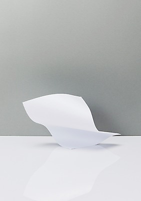 포토 JPG 스튜디오촬영 종이 백그라운드 컨셉 탁자 실내 순간포착 사람없음 떨어짐 오브젝트 국내포토 가구 촬영기법 내부 파일형식