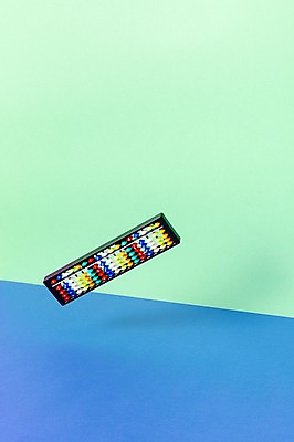 포토 JPG 스튜디오촬영 백그라운드 컨셉 탁자 실내 순간포착 사람없음 주판 떨어짐 오브젝트 국내포토 가구 촬영기법 내부 계산기 파일형식