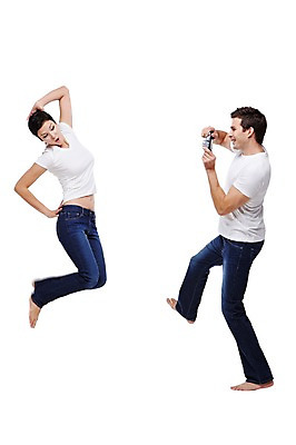 포토 JPG 스튜디오촬영 전신 서양인 외국인 백인 해외기획촬영 커플 여자 남자 행복 2013년태국 모션 함께함 실내 사랑 들기 사람 성인 두명 옆모습 30대 카메라 점프 사진촬영 다정 장년만 성인만 국내포토 감정 뷰포인트 컨셉 관계 인종 내부 장년 전자제품 촬영 파일형식