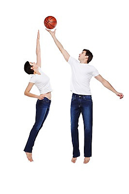 포토 JPG 스튜디오촬영 전신 서양인 외국인 백인 해외기획촬영 커플 여자 남자 행복 2013년태국 모션 함께함 농구 농구공 실내 사랑 사람 성인 두명 앞모습 옆모습 30대 손들기 점프 다정 장년만 성인만 국내포토 감정 뷰포인트 컨셉 공 관계 인종 내부 장년 구기 파일형식