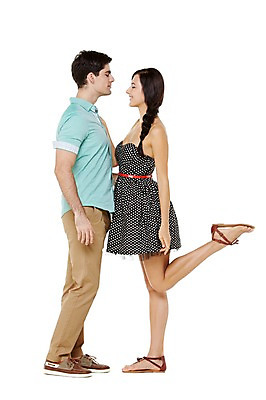 포토 JPG 스튜디오촬영 전신 서양인 외국인 백인 해외기획촬영 커플 여자 남자 행복 2013년태국 데이트 모션 함께함 실내 사랑 서기 웃음 사람 20대 성인 두명 옆모습 캐주얼 다정 청년만 성인만 국내포토 옷 감정 뷰포인트 컨셉 관계 표정 인종 청년 내부 파일형식