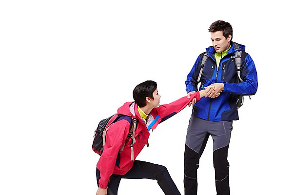 포토 JPG 스튜디오촬영 서양인 외국인 백인 해외기획촬영 커플 여자 남자 2013년태국 배낭 모션 실내 아웃도어 서기 사람 상반신 성인 두명 30대 마주보기 손잡기 트래킹 당기기 장년만 성인만 국내포토 가방 관계 레저 인종 내부 장년 파일형식