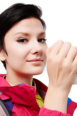 포토 JPG 스튜디오촬영 서양인 외국인 백인 해외기획촬영 여자 2013년태국 모션 실내 아웃도어 한명 웃음 들기 사람 상반신 성인 컵 30대 트래킹 마시기 갈증 여자만 여자한명만 성인여자만 성인한명만 성인여자한명만 장년만 장년여자만 장년여자한명만 성인만 국내포토 1 식기 레저 표정 인종 내부 장년 파일형식