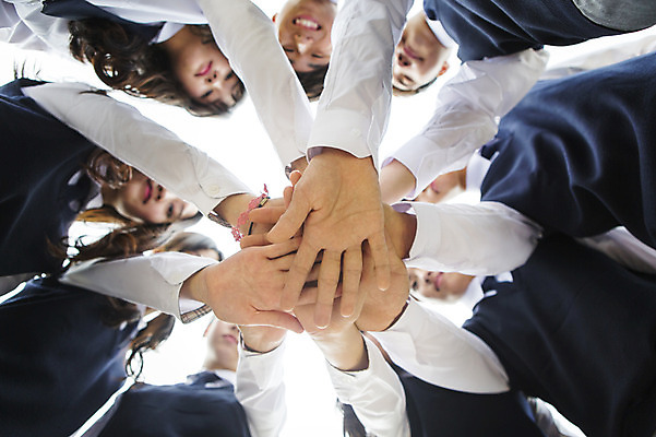 포토 JPG 주간 학생 여자 남자 교복 로우앵글 청소년 고등학생 협력 사람 동양인 손짓 여러명 상반신 10대 친구 파이팅 한국인 손모으기 십대만 국내포토 자연요소 옷 뷰포인트 다수 관계 모션 인종 파일형식