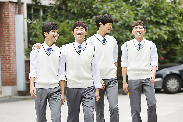 포토 JPG 주간 학생 남자 교복 학교 청소년 고등학생 함께함 고등학교 서기 웃음 사람 동양인 여러명 상반신 야외 10대 친구 걷기 한국인 입학 남자만 십대만 십대남자만 국내포토 자연요소 옷 교육 다수 컨셉 관계 모션 표정 인종 파일형식
