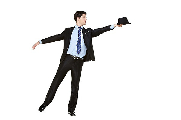 포토 JPG 스튜디오촬영 전신 서양인 외국인 백인 해외기획촬영 모자 남자 2013년태국 비즈니스 모션 팔벌리기 실내 한명 들기 사람 정장 20대 청년 성인 앞모습 활발 춤 직장인 비즈니스맨 활기 남자만 남자한명만 성인남자만 청년만 청년남자만 청년남자한명만 성인한명만 성인남자한명만 성인만 국내포토 직업 1 잡화 옷 뷰포인트 컨셉 문화예술 인종 내부 파일형식