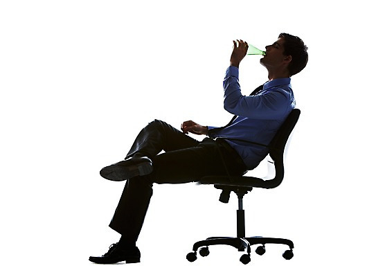 포토 JPG 스튜디오촬영 전신 서양인 외국인 백인 해외기획촬영 남자 실루엣 음료 2013년태국 의자 비즈니스 모션 유리병 실내 한명 사람 앉기 정장 20대 청년 성인 옆모습 직장인 비즈니스맨 역광 남자만 남자한명만 성인남자만 청년만 청년남자만 청년남자한명만 성인한명만 성인남자한명만 성인만 국내포토 직업 1 옷 뷰포인트 가구 병_용기 촬영기법 인종 내부 파일형식