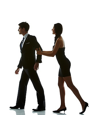 포토 JPG 스튜디오촬영 전신 서양인 외국인 백인 해외기획촬영 커플 여자 남자 실루엣 2013년태국 모션 실내 서기 사람 정장 20대 청년 성인 두명 옆모습 잡기 직장인 역광 청년만 성인만 국내포토 직업 옷 뷰포인트 관계 촬영기법 인종 내부 파일형식