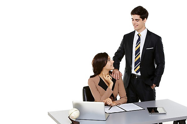 포토 JPG 스튜디오촬영 서양인 외국인 백인 해외기획촬영 여자 남자 행복 2013년태국 비즈니스 모션 탁자 함께함 실내 서기 사람 앉기 정장 상반신 20대 청년 성인 두명 노트북 태블릿 지구본 다정 직장인 비즈니스맨 비즈니스우먼 문서 청년만 성인만 국내포토 직업 옷 감정 가구 컨셉 인종 내부 전자제품 스마트기기 파일형식