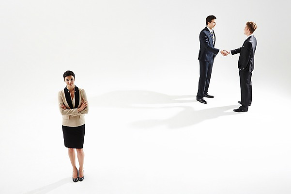 포토 JPG 스튜디오촬영 전신 서양인 외국인 백인 해외기획촬영 여자 남자 2013년태국 비즈니스 모션 협력 악수 함께함 실내 미소 사람 정장 20대 성인 앞모습 옆모습 세명 마주보기 팔짱 경쟁 직장인 비즈니스맨 비즈니스우먼 목표 계획 청년만 성인만 국내포토 직업 옷 뷰포인트 컨셉 표정 인종 손짓 청년 내부 파일형식