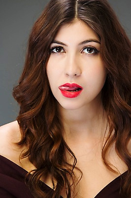 포토 JPG 스튜디오촬영 서양인 외국인 백인 해외기획촬영 우먼라이프 긴머리 여자 2013년태국 모션 실내 표정 한명 사람 상반신 20대 성인 앞모습 섹시 립스틱 유혹 메롱 여자만 여자한명만 성인여자만 청년만 청년여자만 성인한명만 청년여자한명만 성인여자한명만 성인만 국내포토 1 라이프스타일 헤어스타일 뷰포인트 컨셉 인종 청년 내부 화장품 파일형식