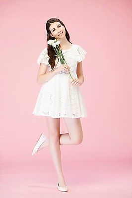 포토 JPG 스튜디오촬영 전신 서양인 외국인 백인 해외기획촬영 우먼라이프 여자 꽃 2013년태국 모션 실내 한명 서기 미소 들기 사람 20대 성인 앞모습 귀여움 다리들기 여자만 여자한명만 성인여자만 청년만 청년여자만 성인한명만 청년여자한명만 성인여자한명만 성인만 국내포토 식물 1 라이프스타일 뷰포인트 컨셉 표정 인종 청년 내부 파일형식