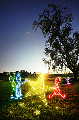 PSD 나무 편집 편집이미지 별 백그라운드 상상 포토일러 사람 잔디 여러명 빛 광선 합성 네온 라이트페인팅 네온아트 이미지편집 자연요소 식물 다수 페인팅 파일형식