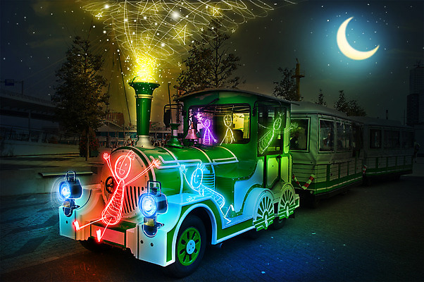 PSD 편집 편집이미지 여행 백그라운드 상상 포토일러 밤하늘 사람 여러명 빛 기차 광선 초승달 합성 네온 라이트페인팅 네온아트 이미지편집 육상교통 다수 페인팅 하늘 대중교통 달 야간 파일형식