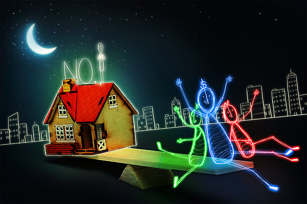 PSD 편집 편집이미지 백그라운드 비즈니스 상상 포토일러 밤하늘 부동산 사람 여러명 빛 광선 초승달 합성 네온 시소 라이트페인팅 네온아트 이미지편집 다수 페인팅 하늘 달 재산 놀이기구 야간 파일형식