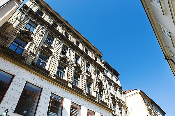 포토 JPG 주간 해외풍경 해외 유럽 로우앵글 유럽풍경 하늘 풍경 사람없음 야외 건물 체코 프라하 국내포토 자연요소 건축물 나라 뷰포인트 파일형식