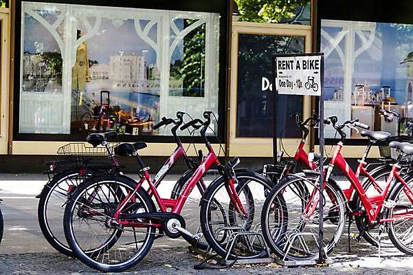 포토 JPG 주간 독일 사람없음 야외 자전거 여러대 베를린 국내포토 자연요소 유럽 다수 바이크 파일형식